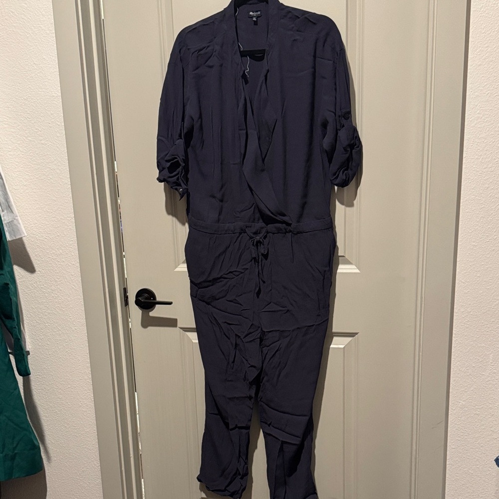 Casual Tie-Waist Women's Jumpsuit - Navy